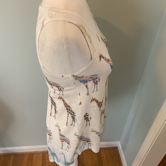 Moa Moa giraffe motif tank top, size S - Picture 2 of 5